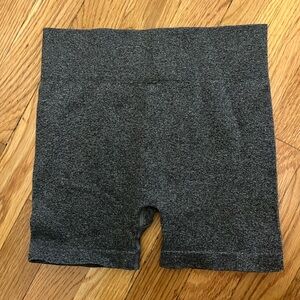 NEW Charcoal Gray Ribbed Workout Shorts (sz M)